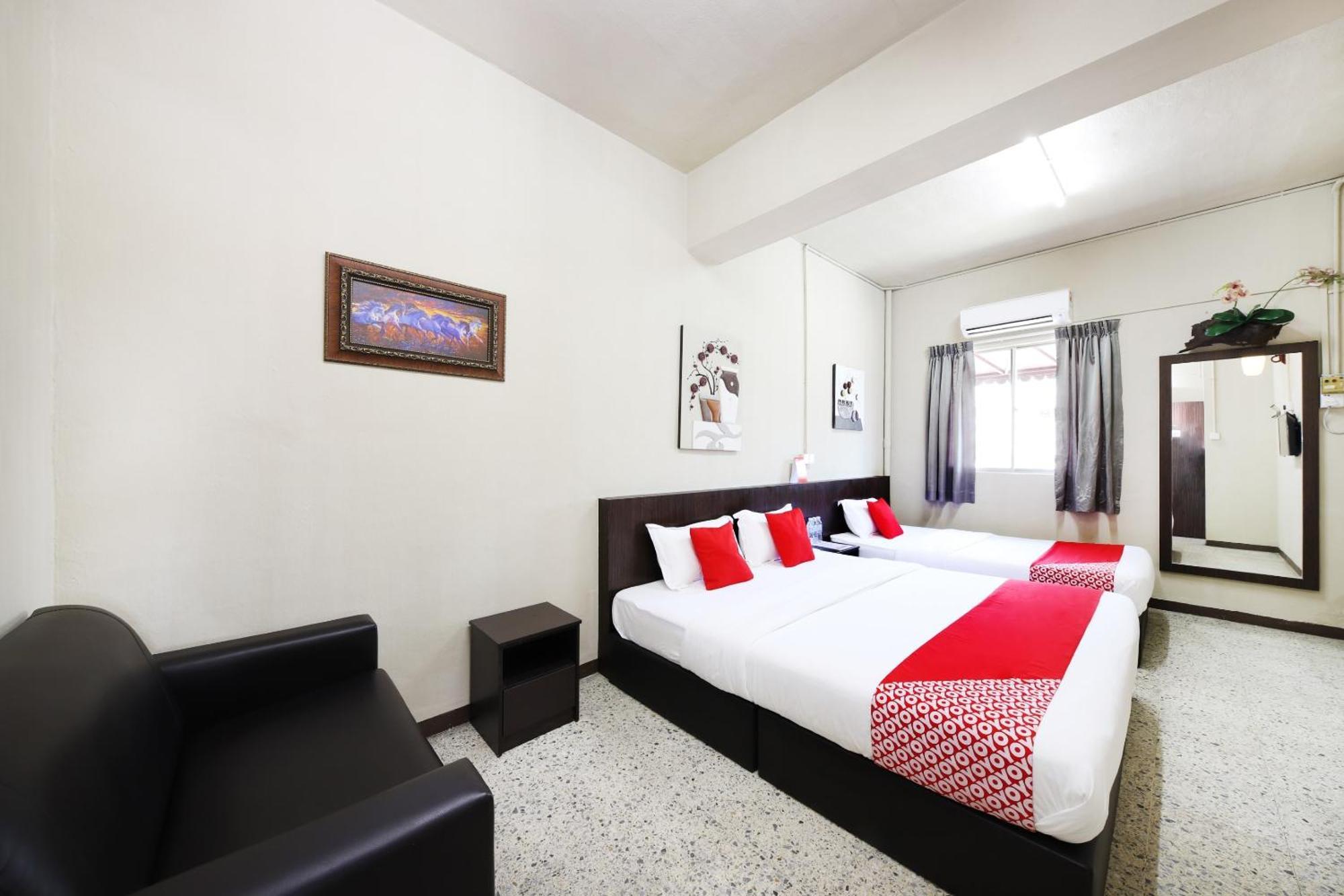 באטרוורת' Oyo 507 Aikka Hotel מראה חיצוני תמונה