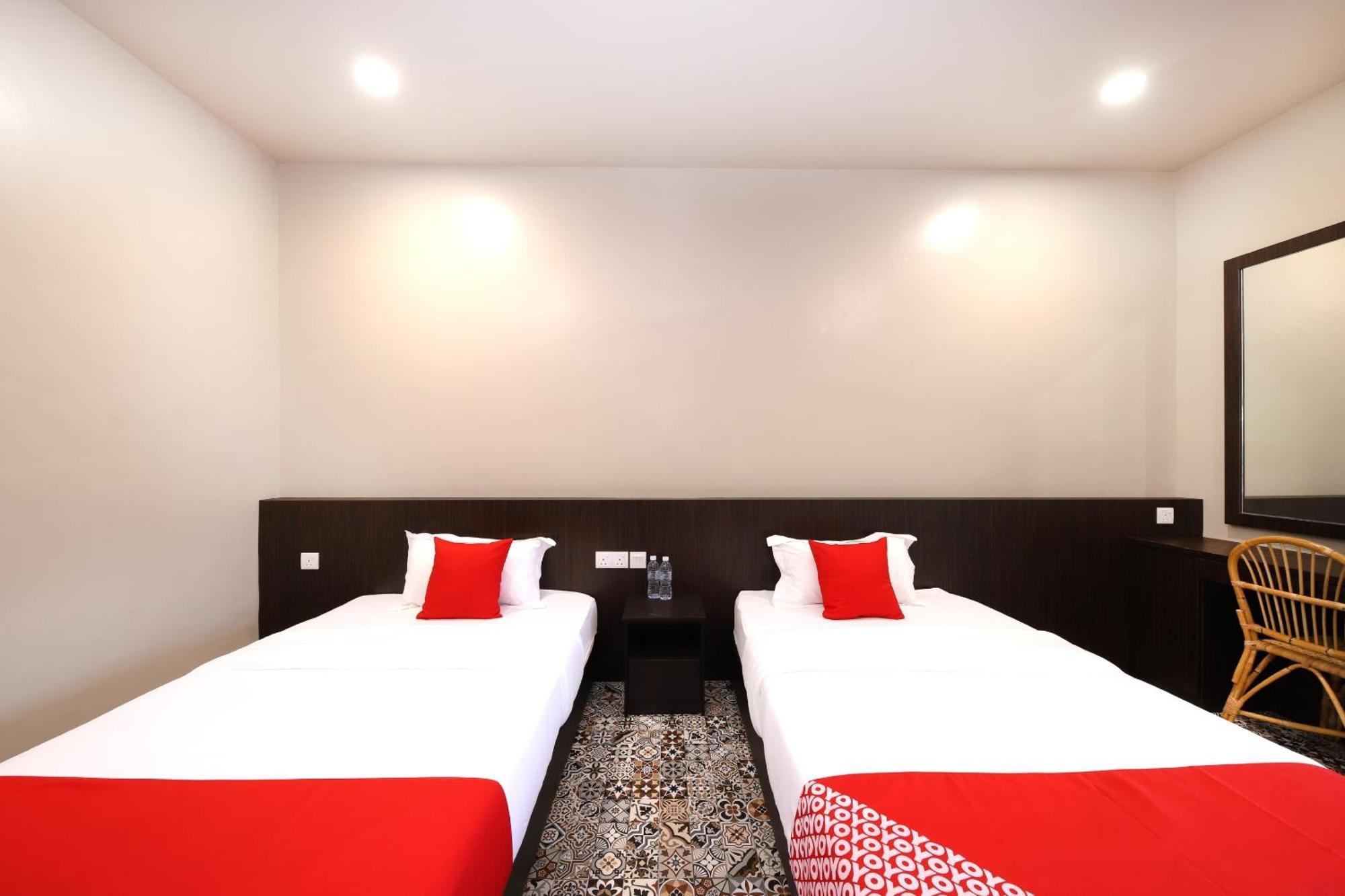 באטרוורת' Oyo 507 Aikka Hotel מראה חיצוני תמונה