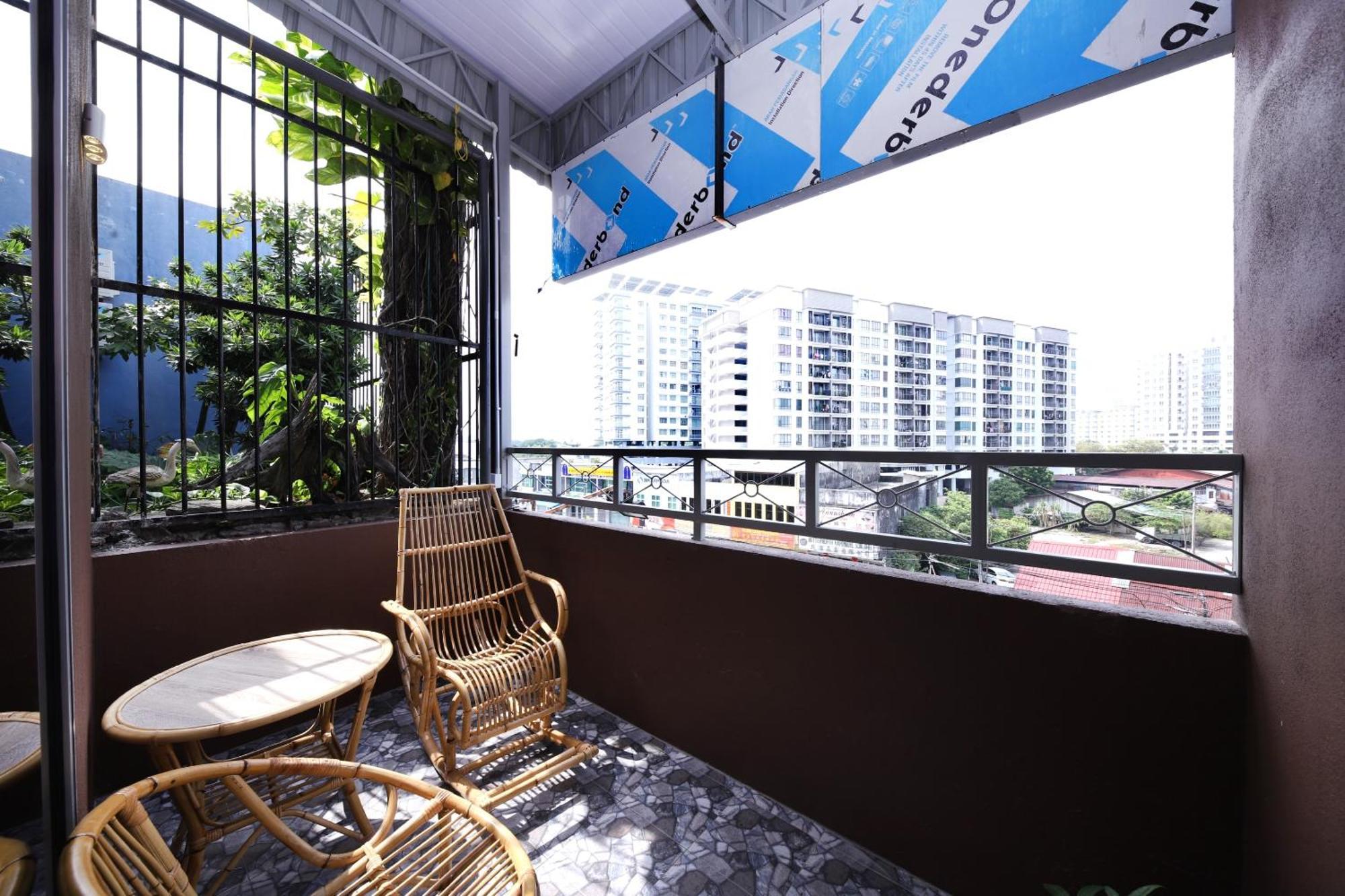 באטרוורת' Oyo 507 Aikka Hotel מראה חיצוני תמונה