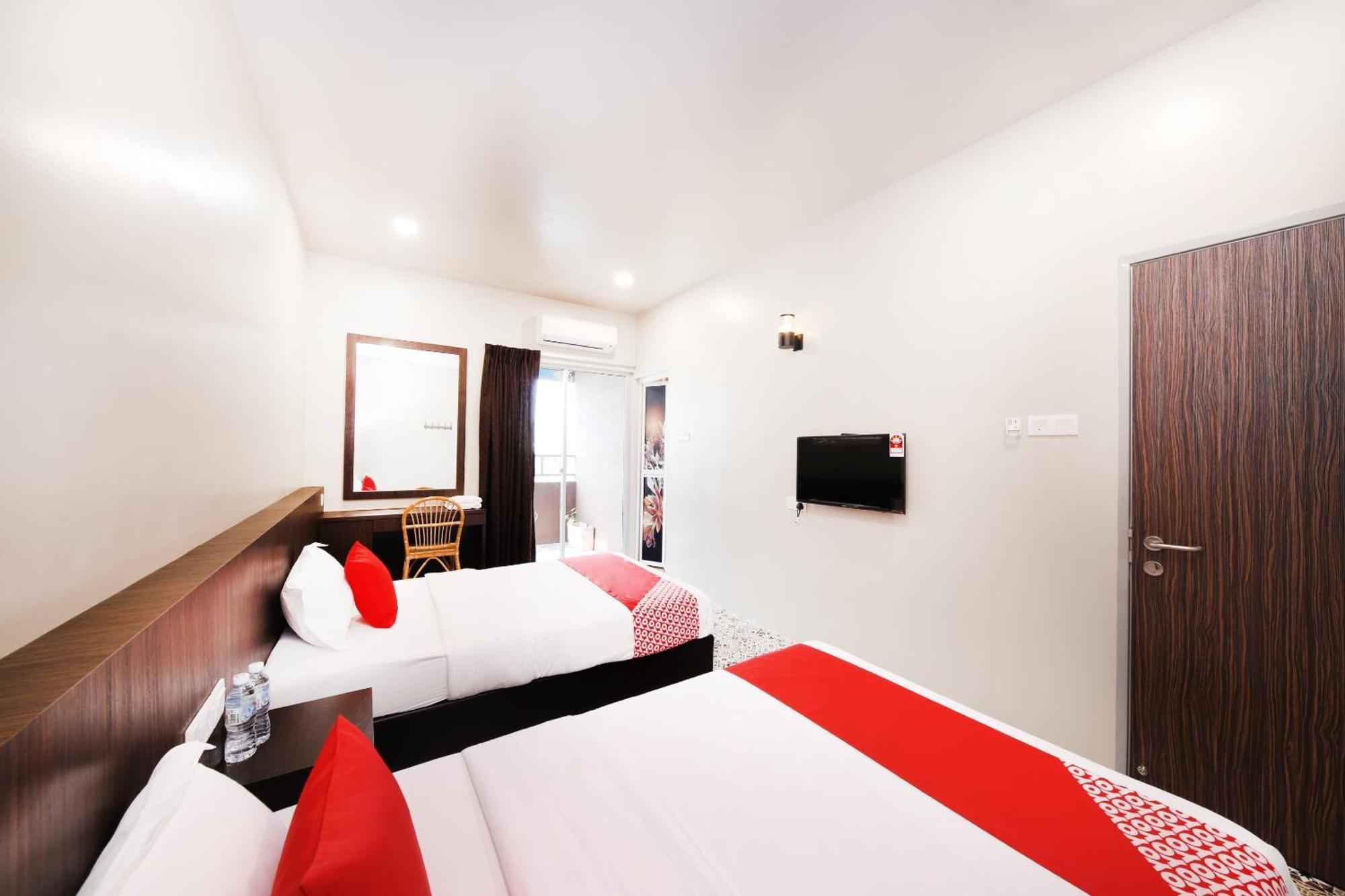 באטרוורת' Oyo 507 Aikka Hotel מראה חיצוני תמונה